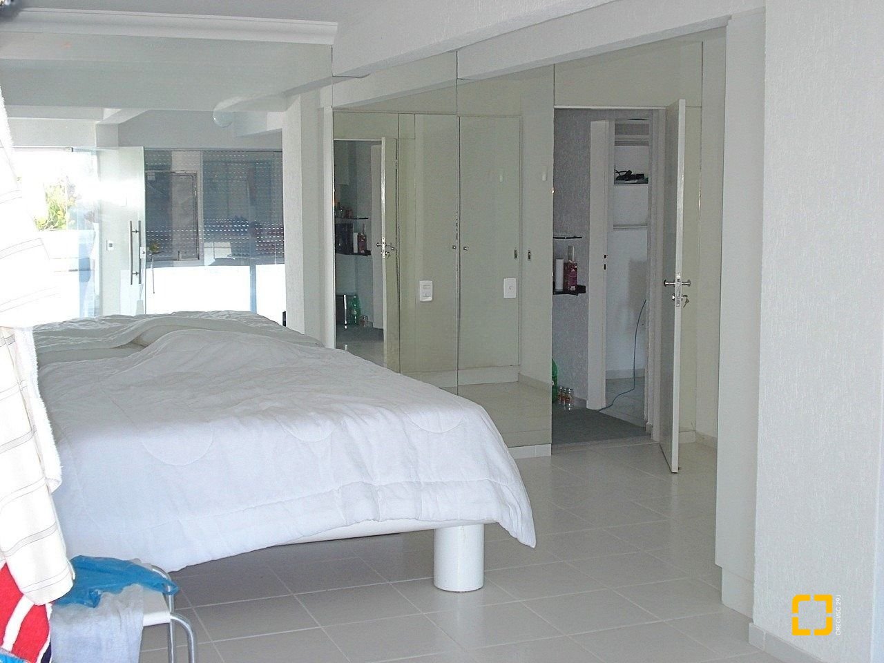 Casa com 870m², 16 quartos (sendo 8 suítes), 4 garagens, no bairro Lagoa da Conceição em Florianópolis