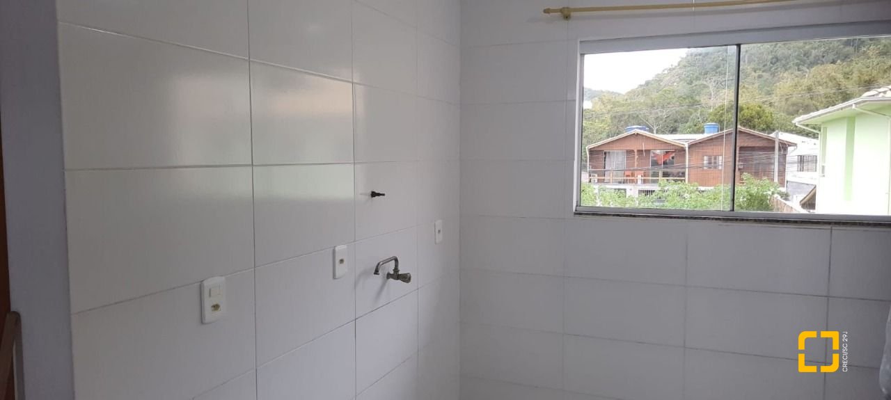 Apartamento com 60m², 3 quartos (sendo 1 suíte), 1 garagem, no bairro Ingleses em Florianópolis