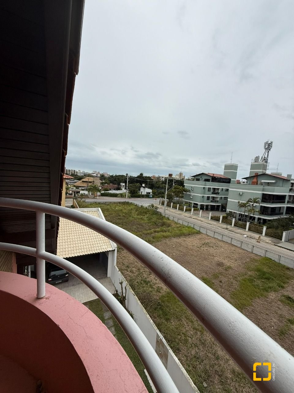 Casa com 502m², 9 quartos (sendo 3 suítes), 4 garagens, no bairro Ingleses em Florianópolis