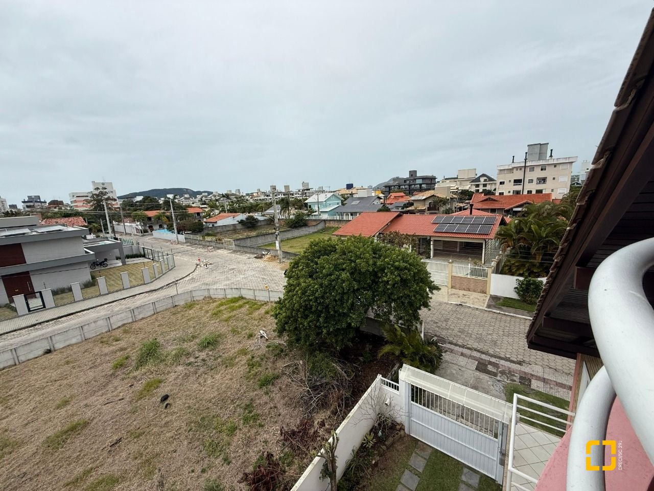 Casa com 502m², 9 quartos (sendo 3 suítes), 4 garagens, no bairro Ingleses em Florianópolis