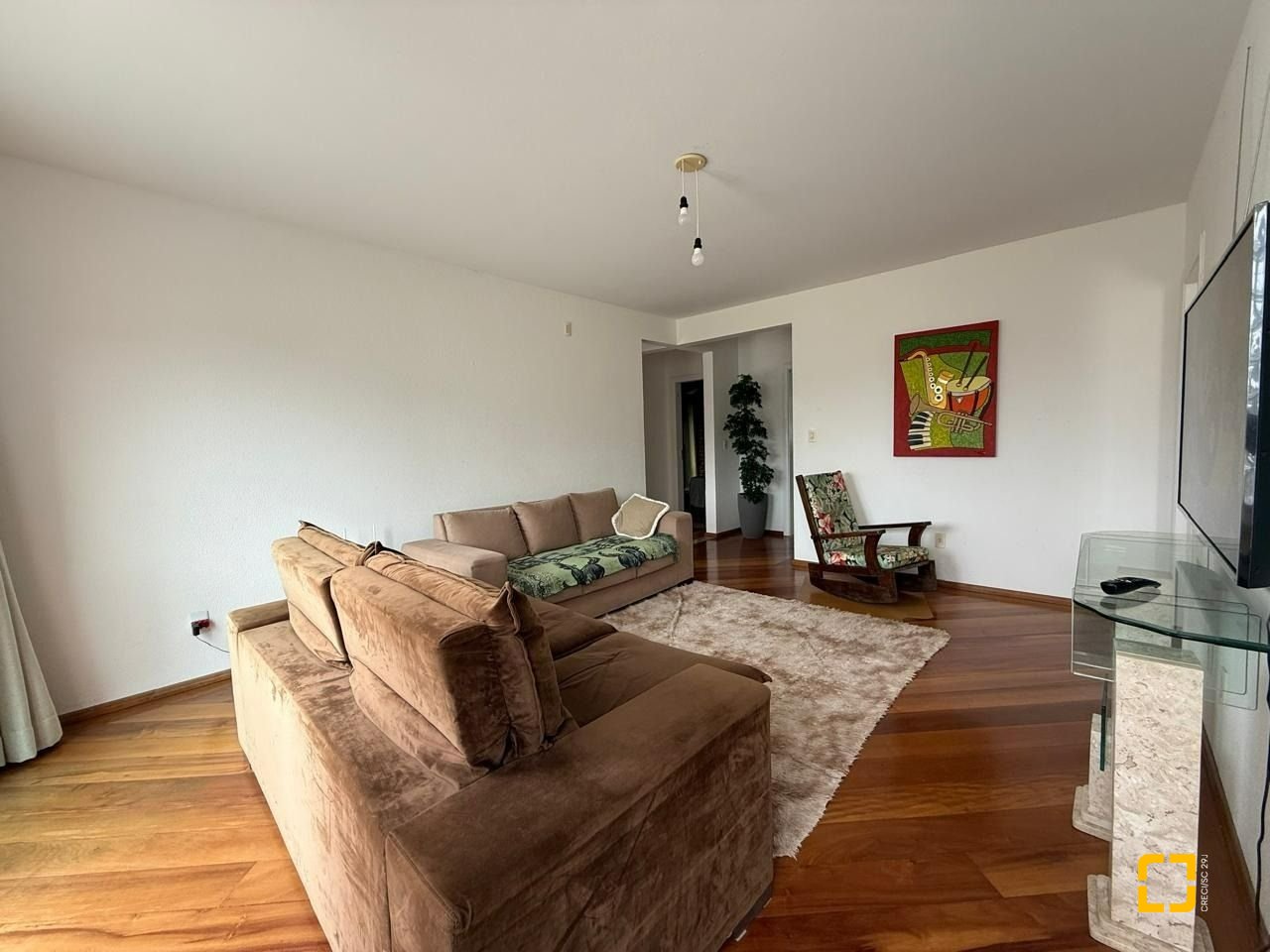Casa com 502m², 9 quartos (sendo 3 suítes), 4 garagens, no bairro Ingleses em Florianópolis