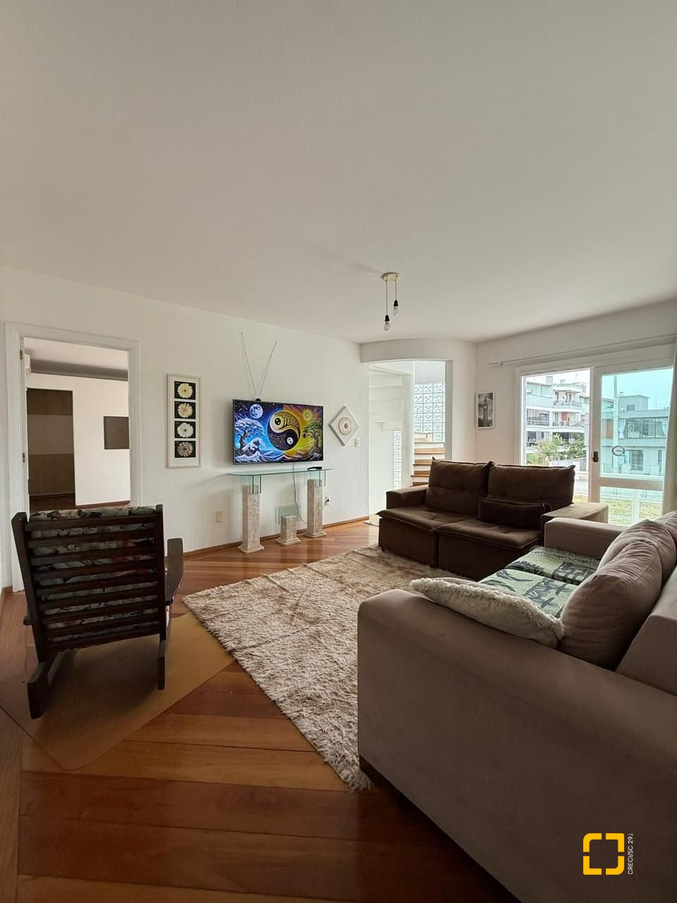 Casa com 502m², 9 quartos (sendo 3 suítes), 4 garagens, no bairro Ingleses em Florianópolis