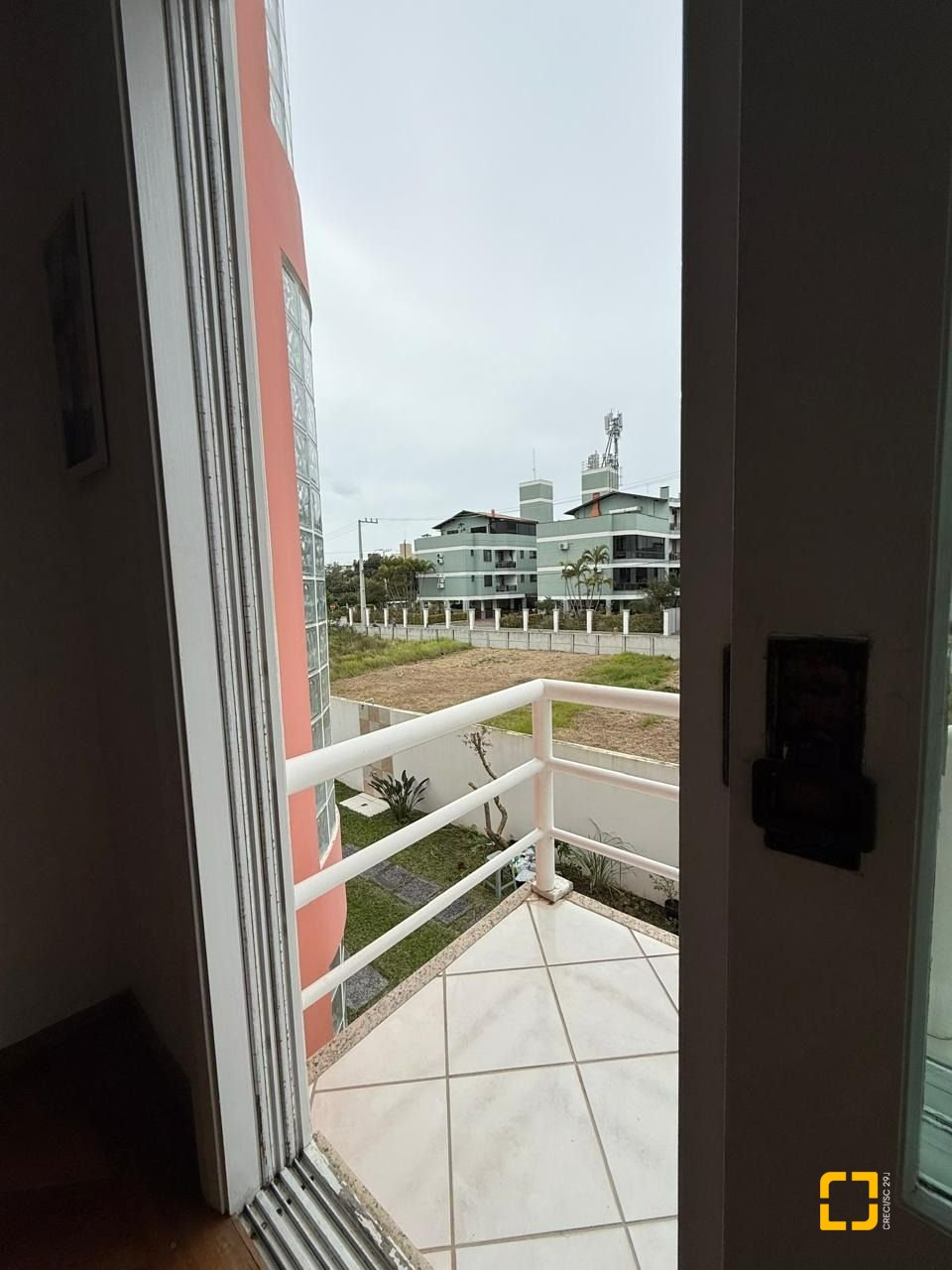 Casa com 502m², 9 quartos (sendo 3 suítes), 4 garagens, no bairro Ingleses em Florianópolis