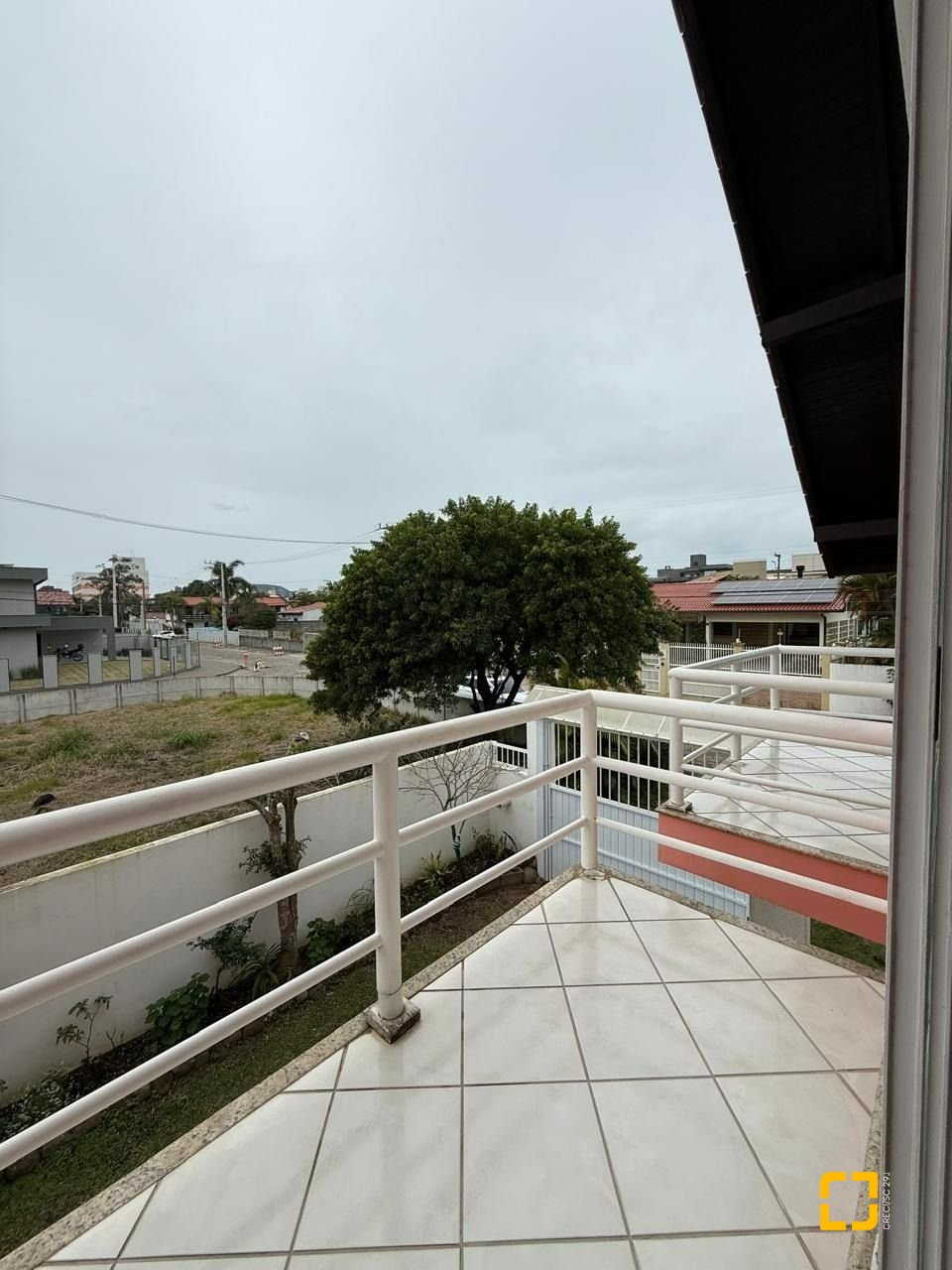 Casa com 502m², 9 quartos (sendo 3 suítes), 4 garagens, no bairro Ingleses em Florianópolis