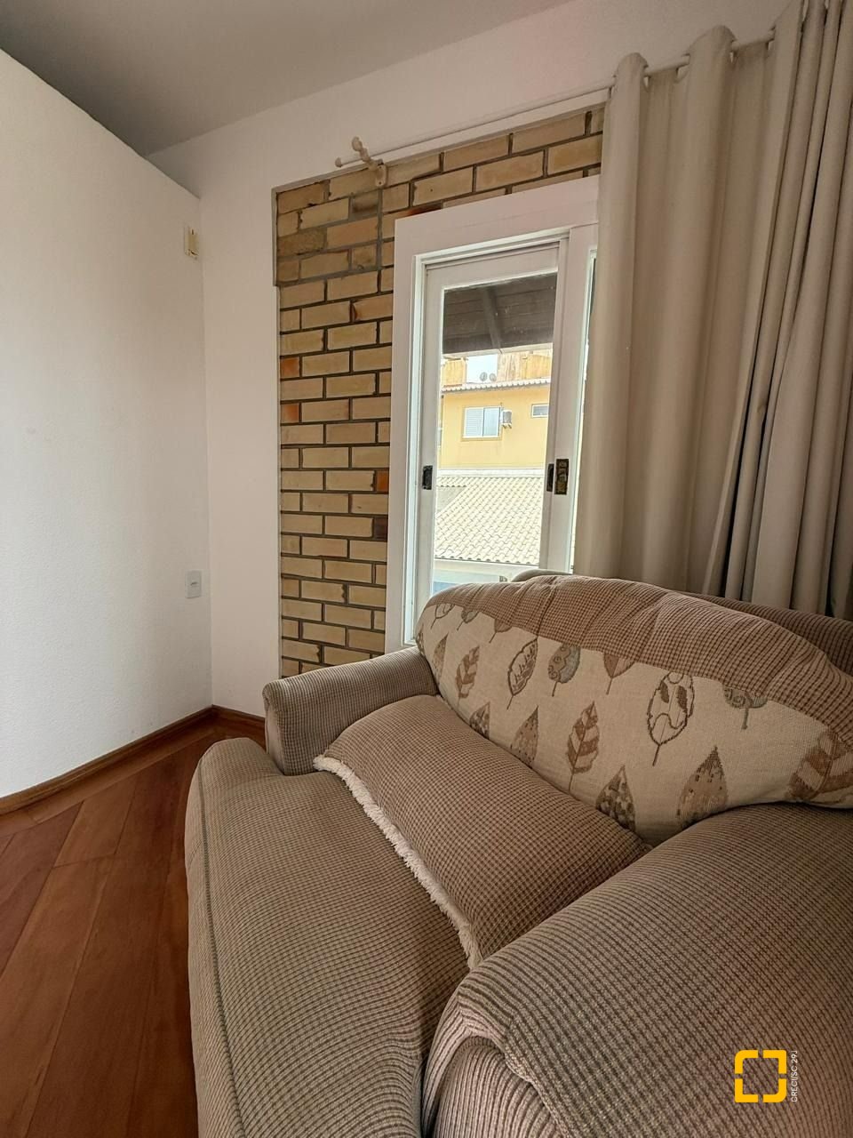 Casa com 502m², 9 quartos (sendo 3 suítes), 4 garagens, no bairro Ingleses em Florianópolis