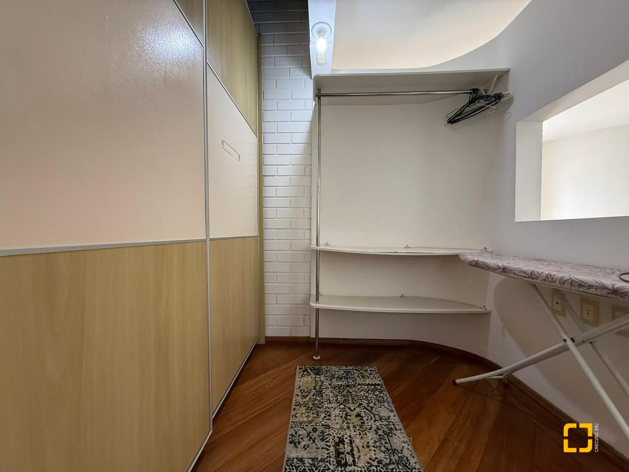Casa com 502m², 9 quartos (sendo 3 suítes), 4 garagens, no bairro Ingleses em Florianópolis