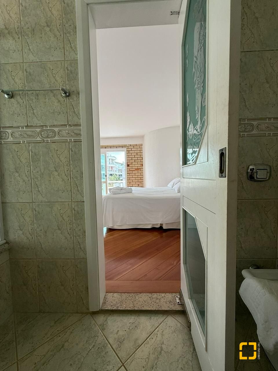 Casa com 502m², 9 quartos (sendo 3 suítes), 4 garagens, no bairro Ingleses em Florianópolis