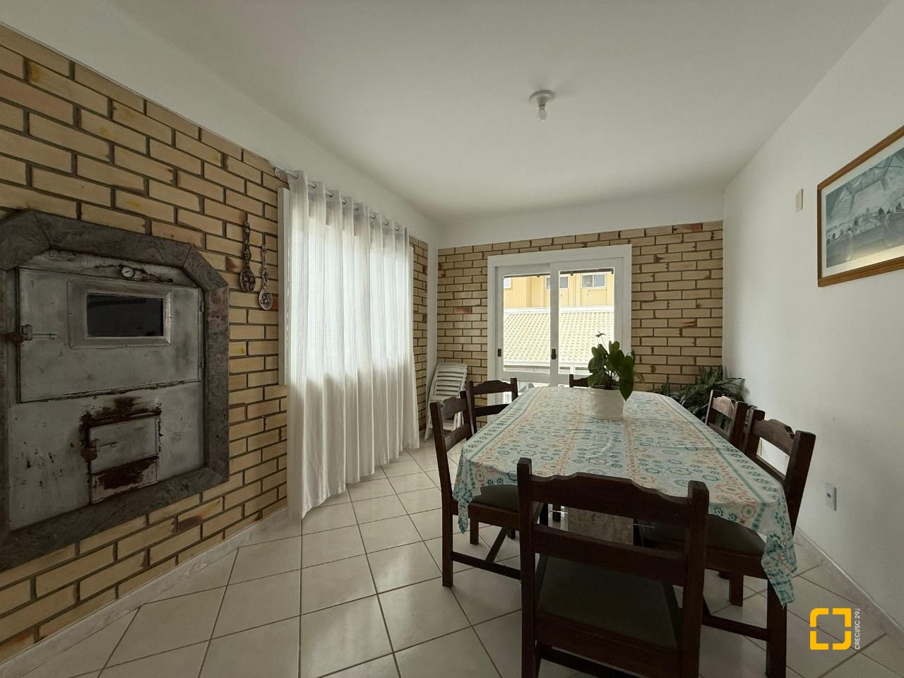 Casa com 502m², 9 quartos (sendo 3 suítes), 4 garagens, no bairro Ingleses em Florianópolis