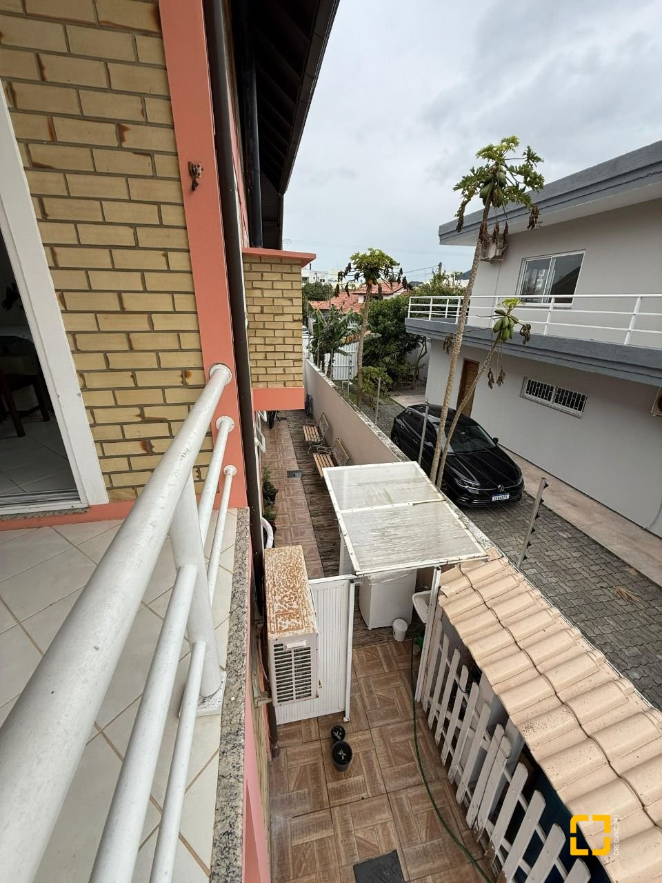 Casa com 502m², 9 quartos (sendo 3 suítes), 4 garagens, no bairro Ingleses em Florianópolis