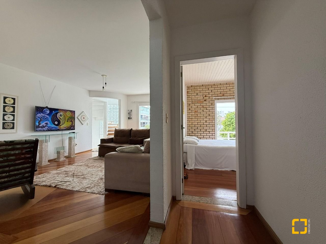 Casa com 502m², 9 quartos (sendo 3 suítes), 4 garagens, no bairro Ingleses em Florianópolis