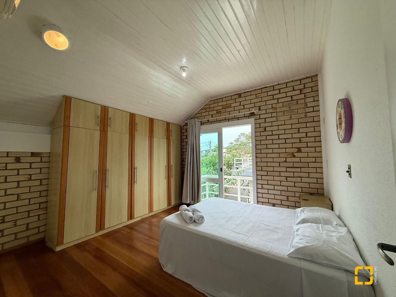 Casa com 502m², 9 quartos (sendo 3 suítes), 4 garagens, no bairro Ingleses em Florianópolis