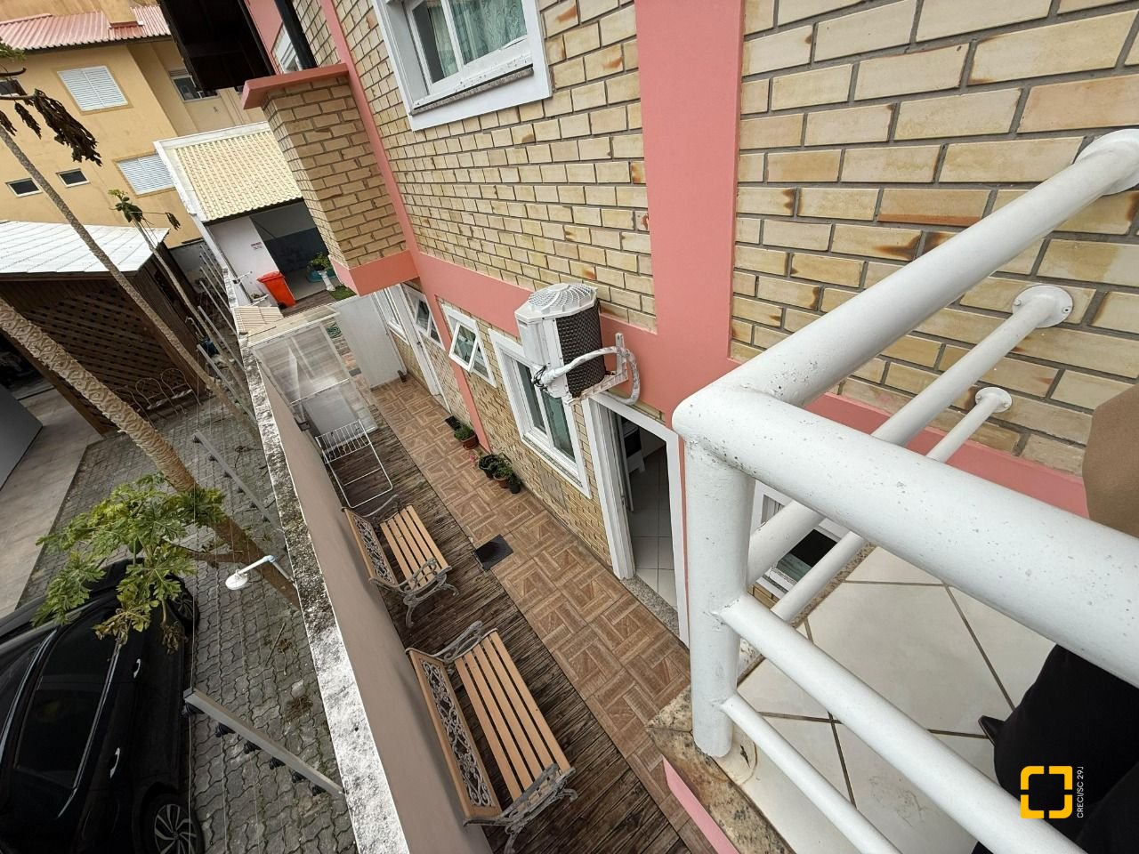 Casa com 502m², 9 quartos (sendo 3 suítes), 4 garagens, no bairro Ingleses em Florianópolis