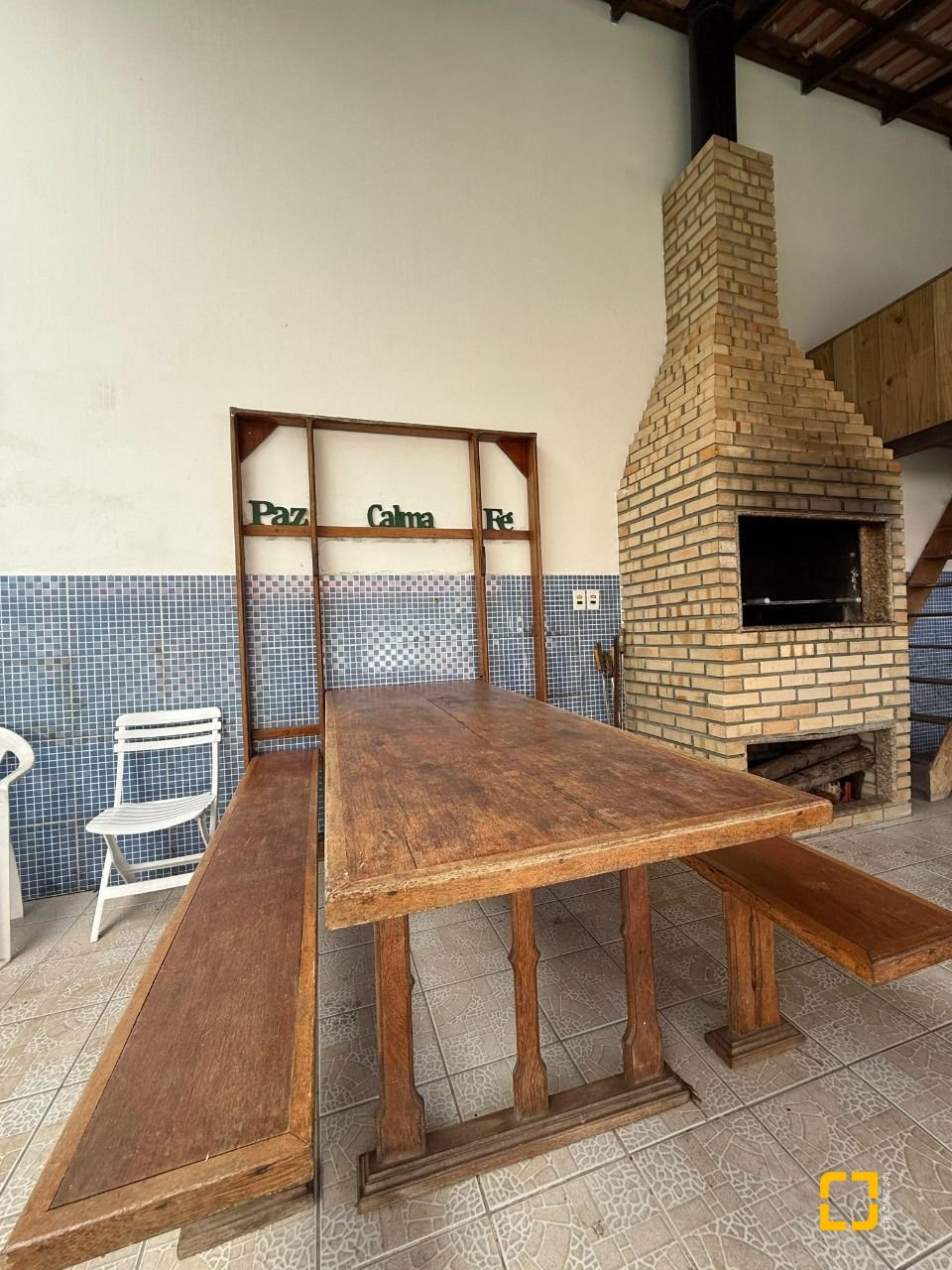 Casa com 502m², 9 quartos (sendo 3 suítes), 4 garagens, no bairro Ingleses em Florianópolis