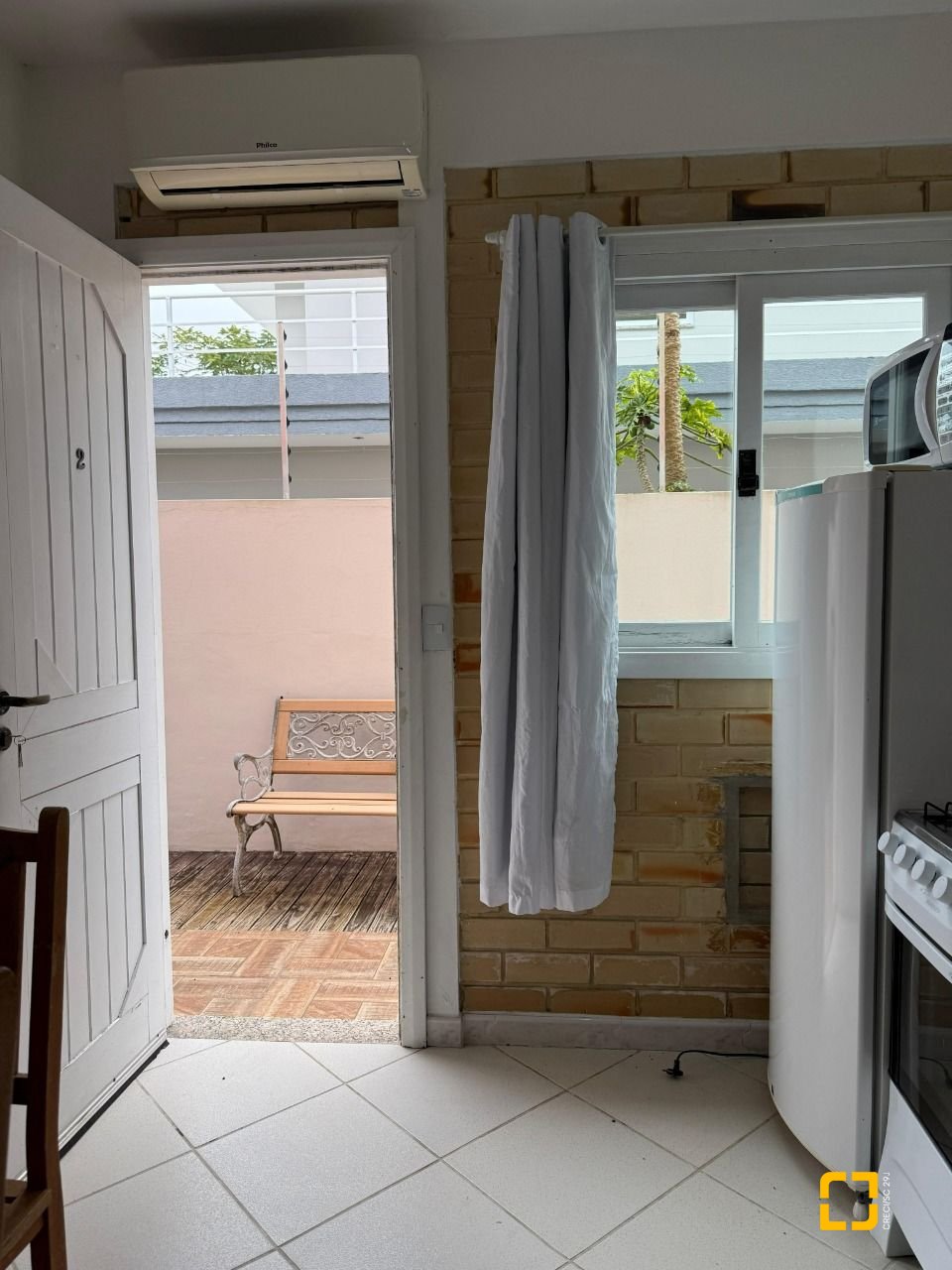 Casa com 502m², 9 quartos (sendo 3 suítes), 4 garagens, no bairro Ingleses em Florianópolis