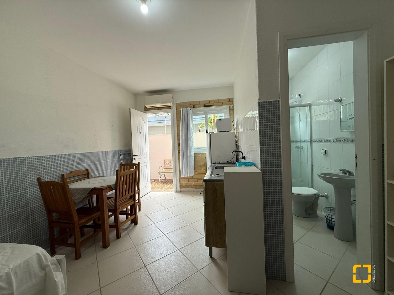 Casa com 502m², 9 quartos (sendo 3 suítes), 4 garagens, no bairro Ingleses em Florianópolis