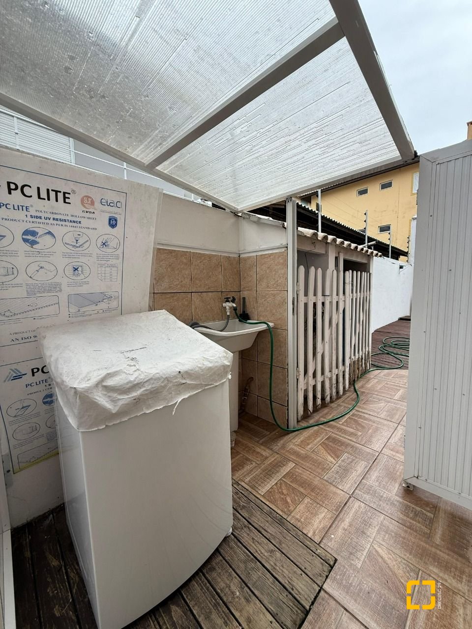 Casa com 502m², 9 quartos (sendo 3 suítes), 4 garagens, no bairro Ingleses em Florianópolis