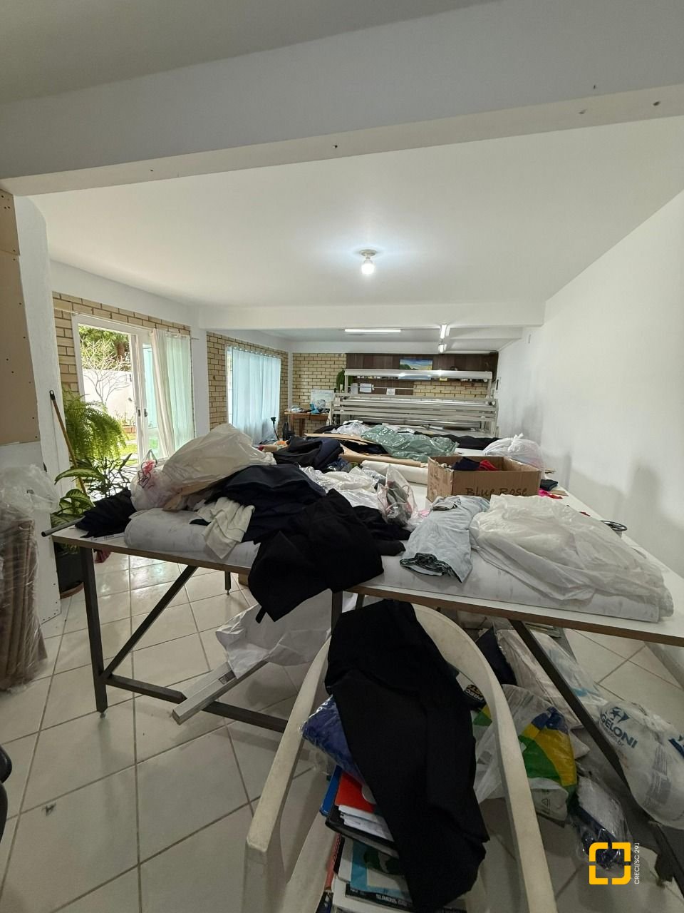Casa com 502m², 9 quartos (sendo 3 suítes), 4 garagens, no bairro Ingleses em Florianópolis