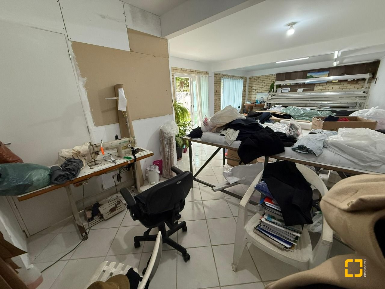 Casa com 502m², 9 quartos (sendo 3 suítes), 4 garagens, no bairro Ingleses em Florianópolis