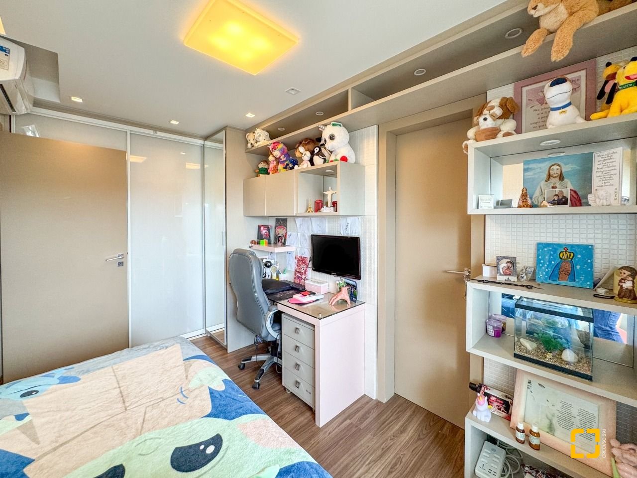 Cobertura com 175m², 5 quartos (sendo 2 suítes), 2 garagens, no bairro Estreito em Florianópolis