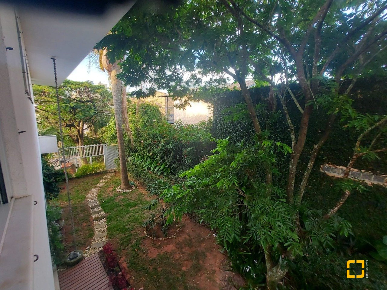 Casa com 475m², 14 quartos (sendo 7 suítes), 8 garagens, no bairro Canasvieiras em Florianópolis
