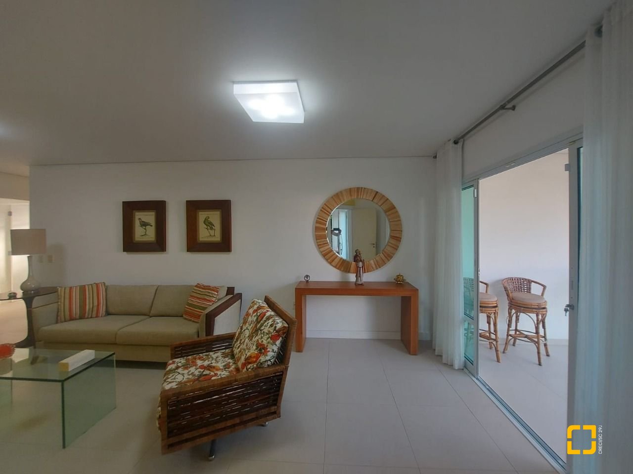Casa com 475m², 14 quartos (sendo 7 suítes), 8 garagens, no bairro Canasvieiras em Florianópolis