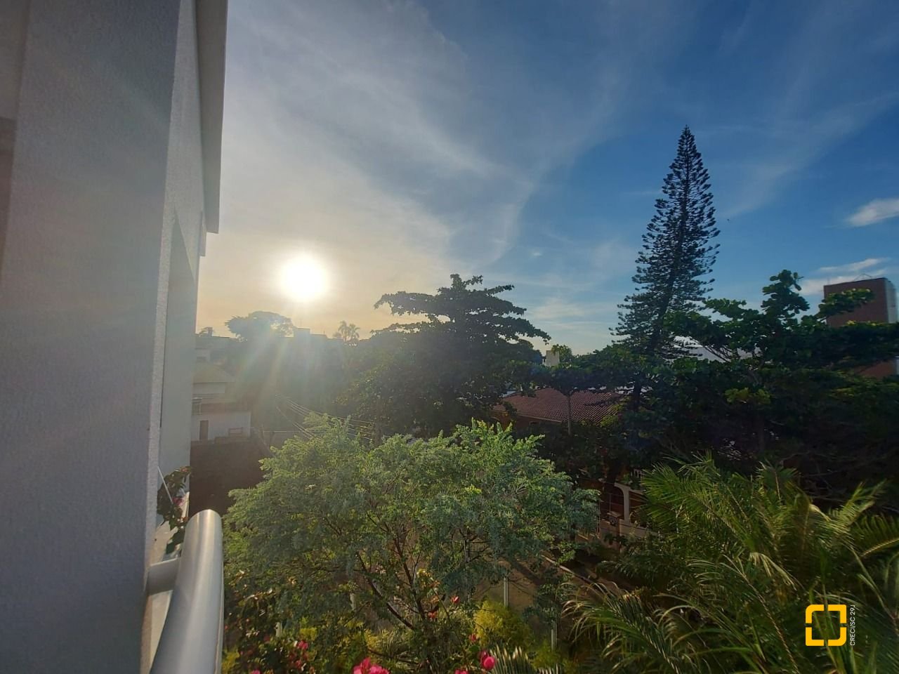 Casa com 475m², 7 quartos (sendo 7 suítes), 8 garagens, no bairro Canasvieiras em Florianópolis