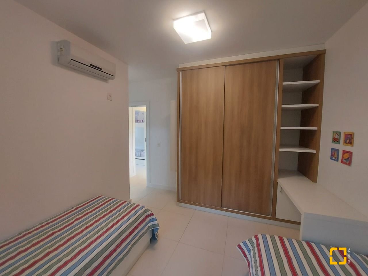 Casa com 475m², 7 quartos (sendo 7 suítes), 8 garagens, no bairro Canasvieiras em Florianópolis