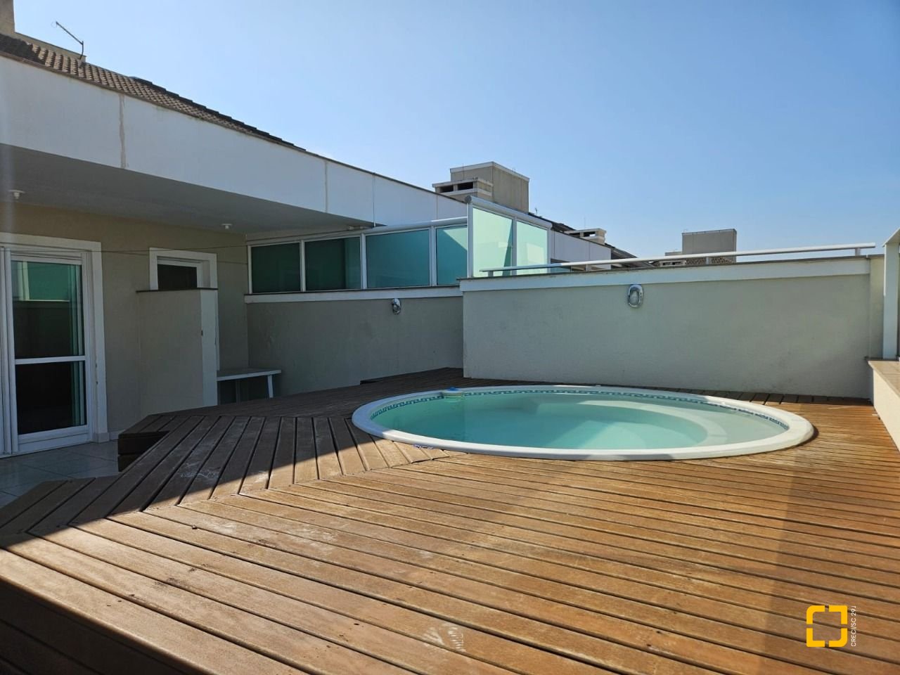 Cobertura com 165m², 6 quartos (sendo 1 suíte), 1 garagem, no bairro Ingleses em Florianópolis