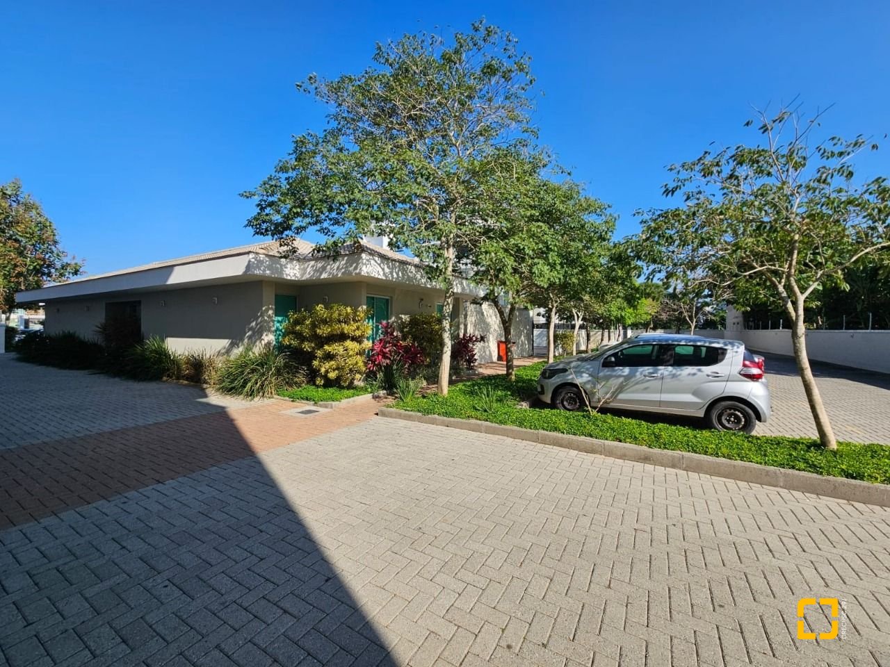 Cobertura com 165m², 6 quartos (sendo 1 suíte), 1 garagem, no bairro Ingleses em Florianópolis