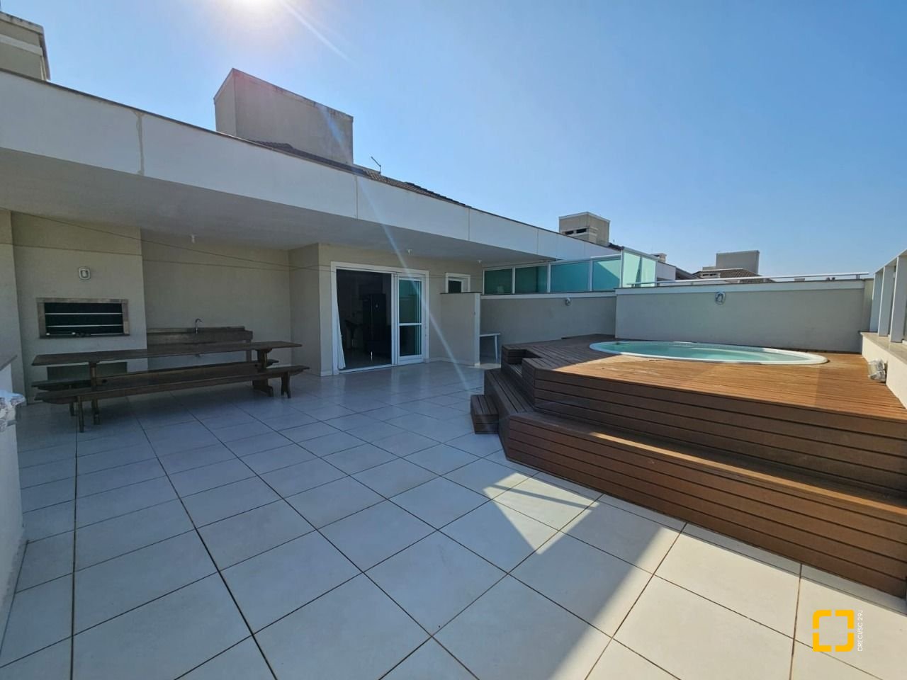 Cobertura com 165m², 6 quartos (sendo 1 suíte), 1 garagem, no bairro Ingleses em Florianópolis
