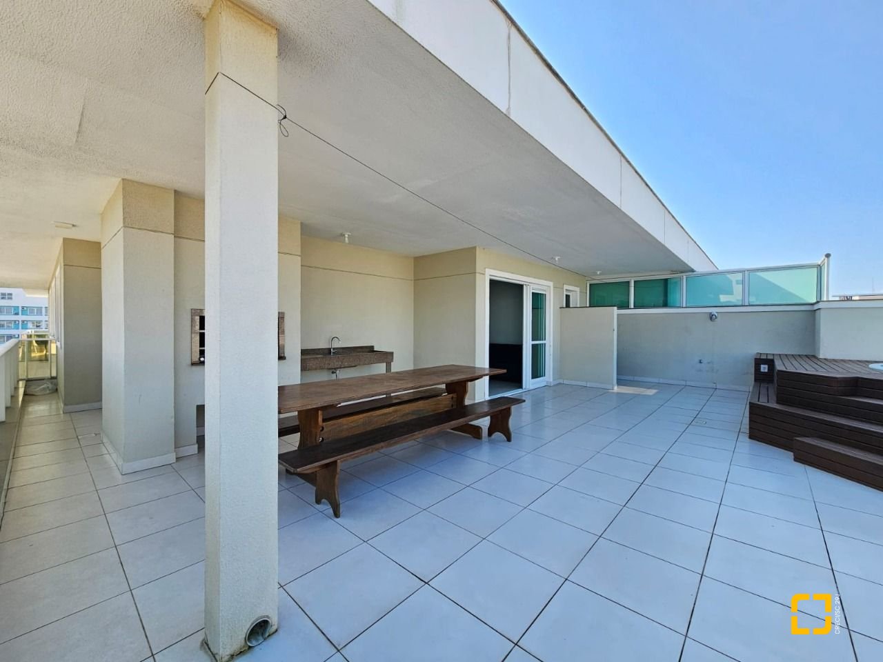 Cobertura com 165m², 6 quartos (sendo 1 suíte), 1 garagem, no bairro Ingleses em Florianópolis
