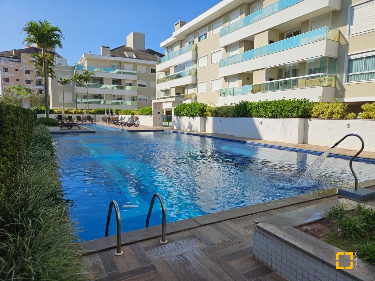 Cobertura com 165m², 6 quartos (sendo 1 suíte), 1 garagem, no bairro Ingleses em Florianópolis