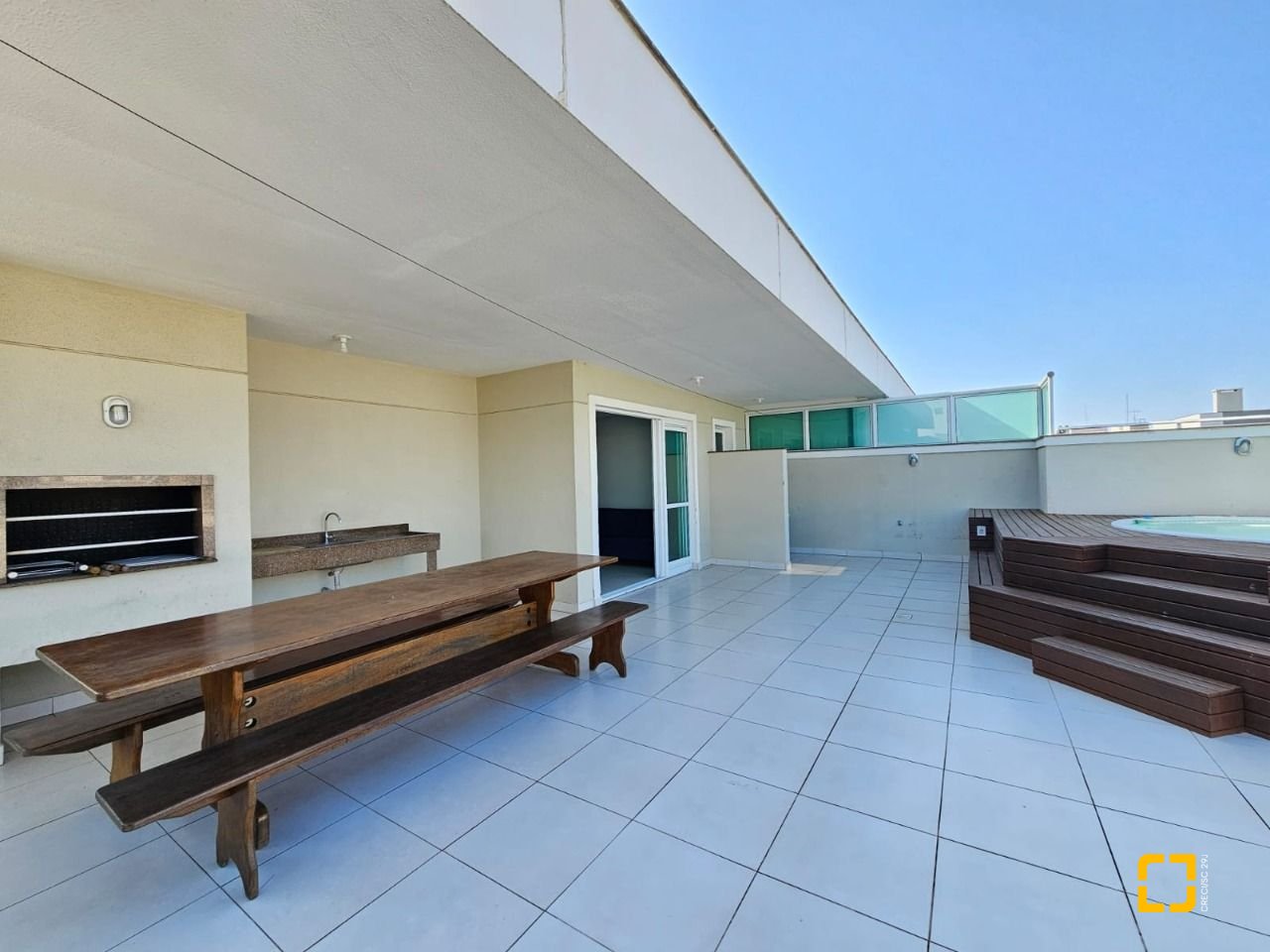 Cobertura com 165m², 6 quartos (sendo 1 suíte), 1 garagem, no bairro Ingleses em Florianópolis