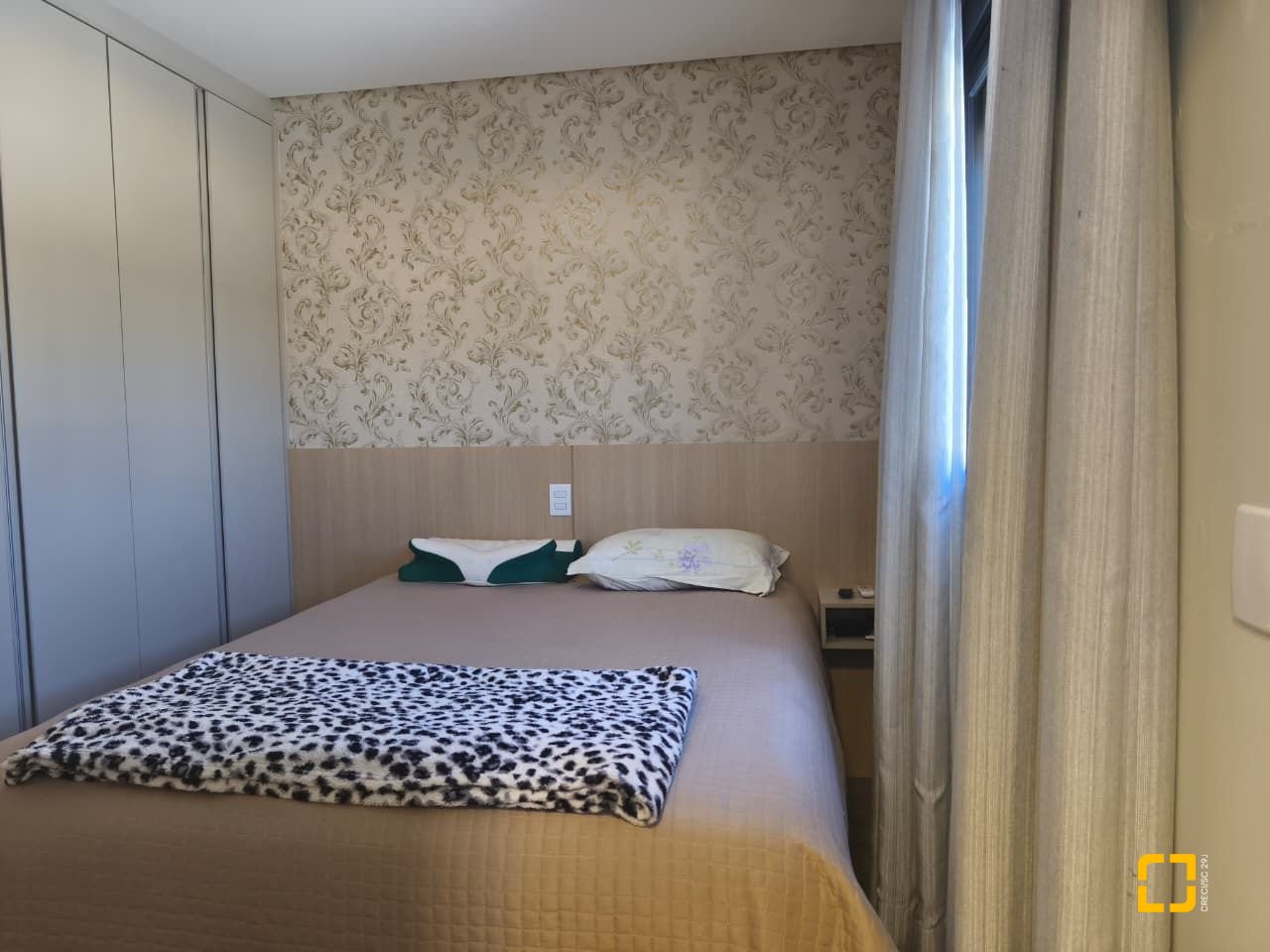 Casa com 200m², 6 quartos (sendo 3 suítes), 2 garagens, no bairro Cachoeira do Bom Jesus em Florianópolis