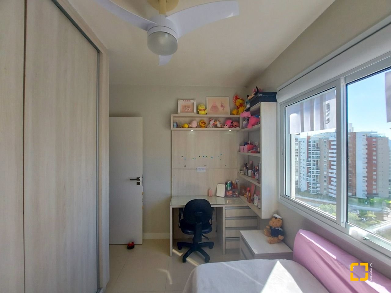 Apartamento com 128m², 4 quartos (sendo 1 suíte), 2 garagens, no bairro Agronômica em Florianópolis