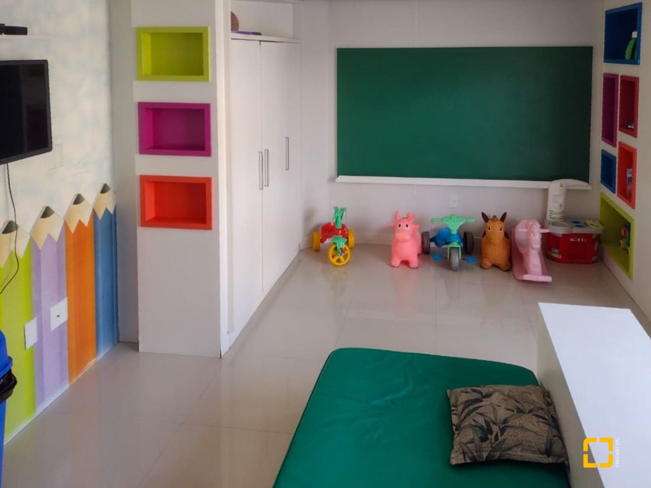 Apartamento com 128m², 4 quartos (sendo 1 suíte), 2 garagens, no bairro Agronômica em Florianópolis
