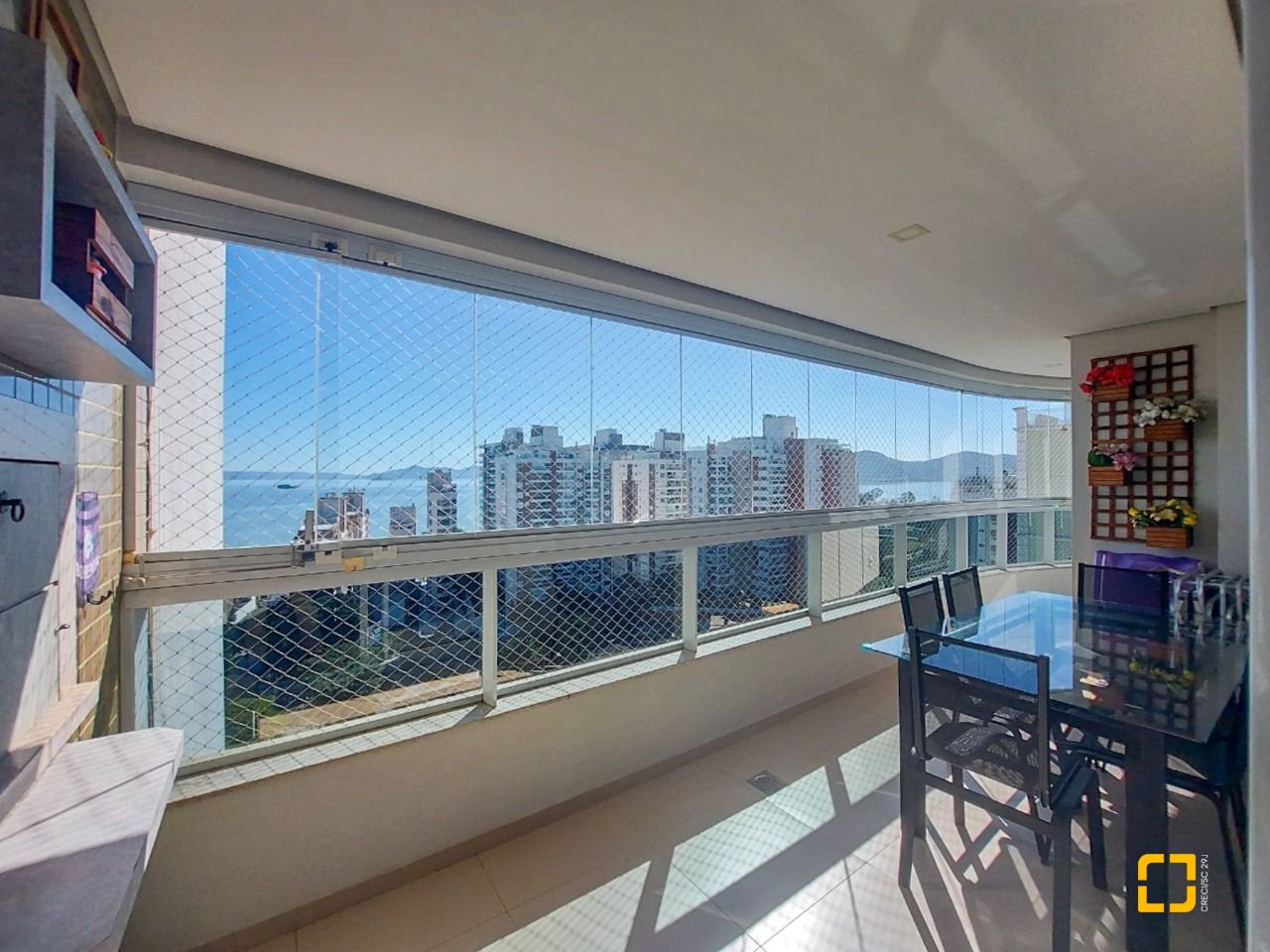 Apartamento com 128m², 4 quartos (sendo 1 suíte), 2 garagens, no bairro Agronômica em Florianópolis