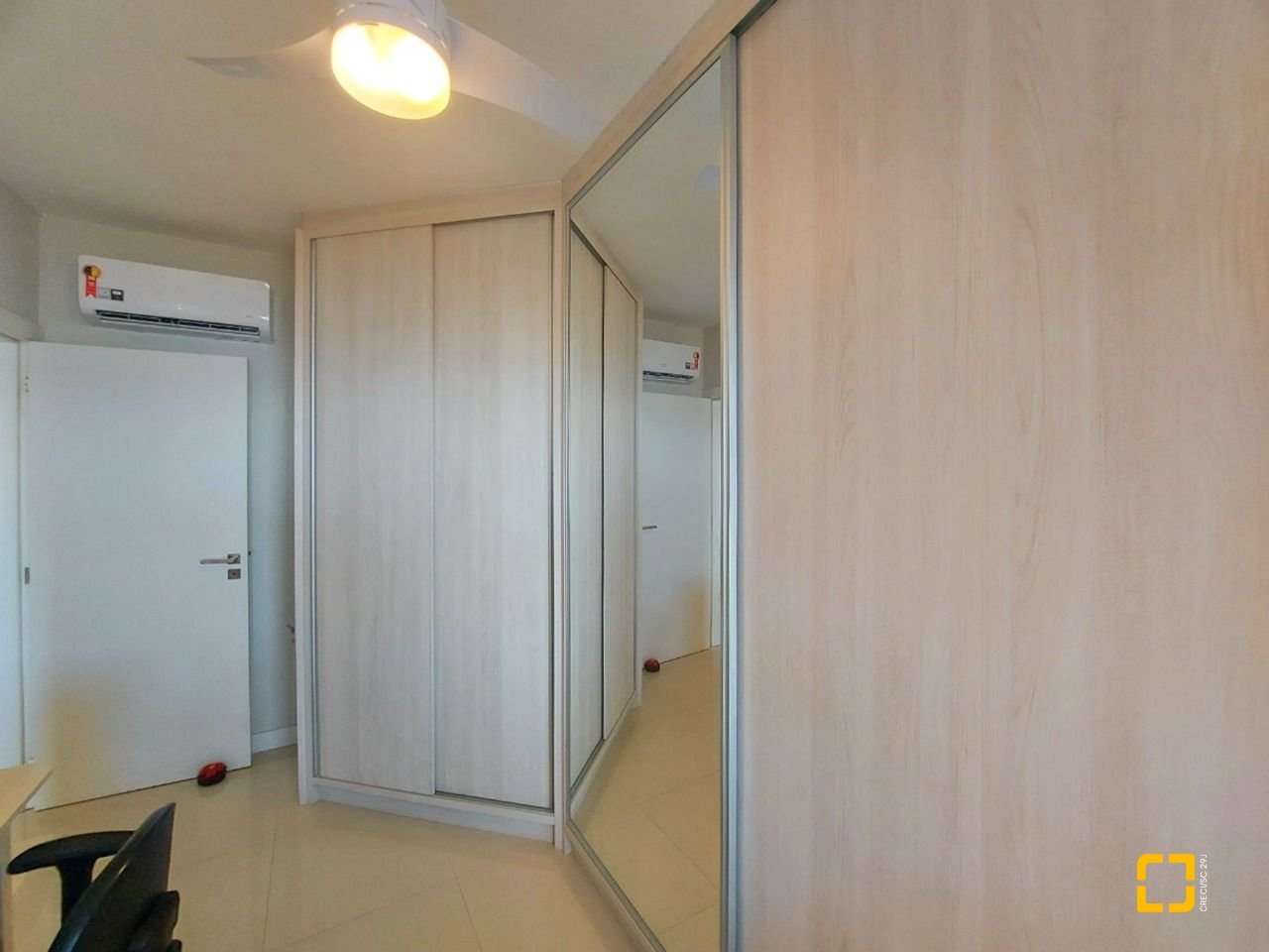 Apartamento com 128m², 4 quartos (sendo 1 suíte), 2 garagens, no bairro Agronômica em Florianópolis
