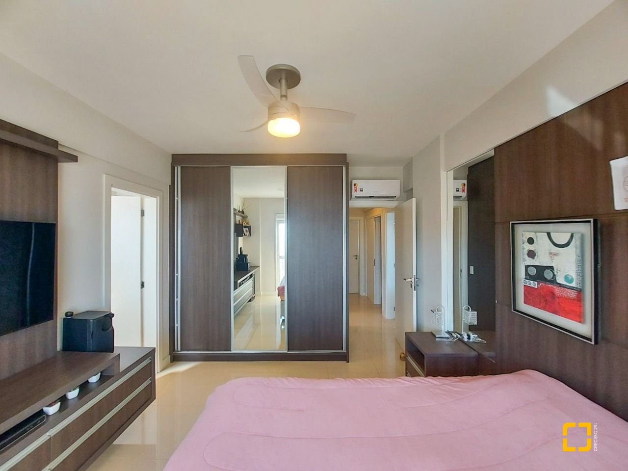 Apartamento com 128m², 4 quartos (sendo 1 suíte), 2 garagens, no bairro Agronômica em Florianópolis