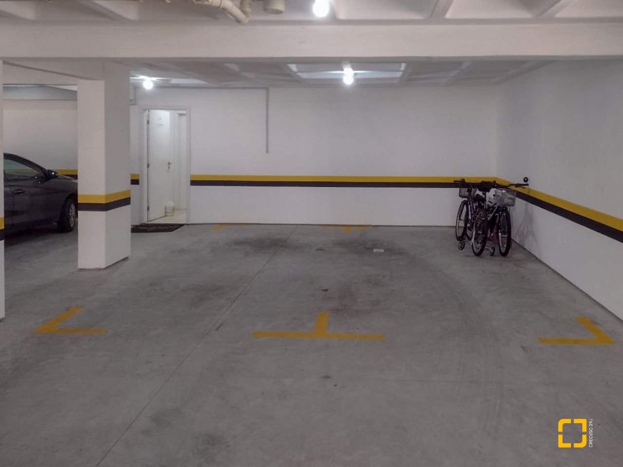 Apartamento com 128m², 4 quartos (sendo 1 suíte), 2 garagens, no bairro Agronômica em Florianópolis