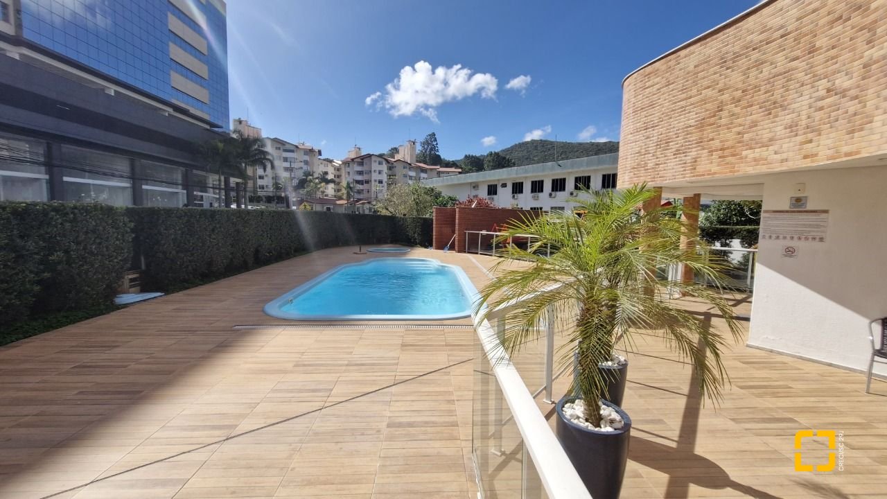 Apartamento com 65m², 3 quartos (sendo 1 suíte), 1 garagem, no bairro Itacorubi em Florianópolis
