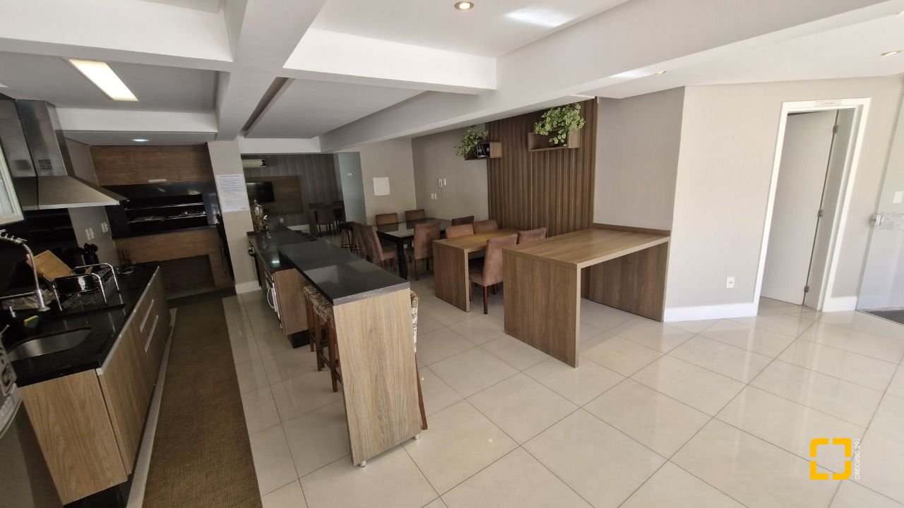 Apartamento com 65m², 3 quartos (sendo 1 suíte), 1 garagem, no bairro Itacorubi em Florianópolis