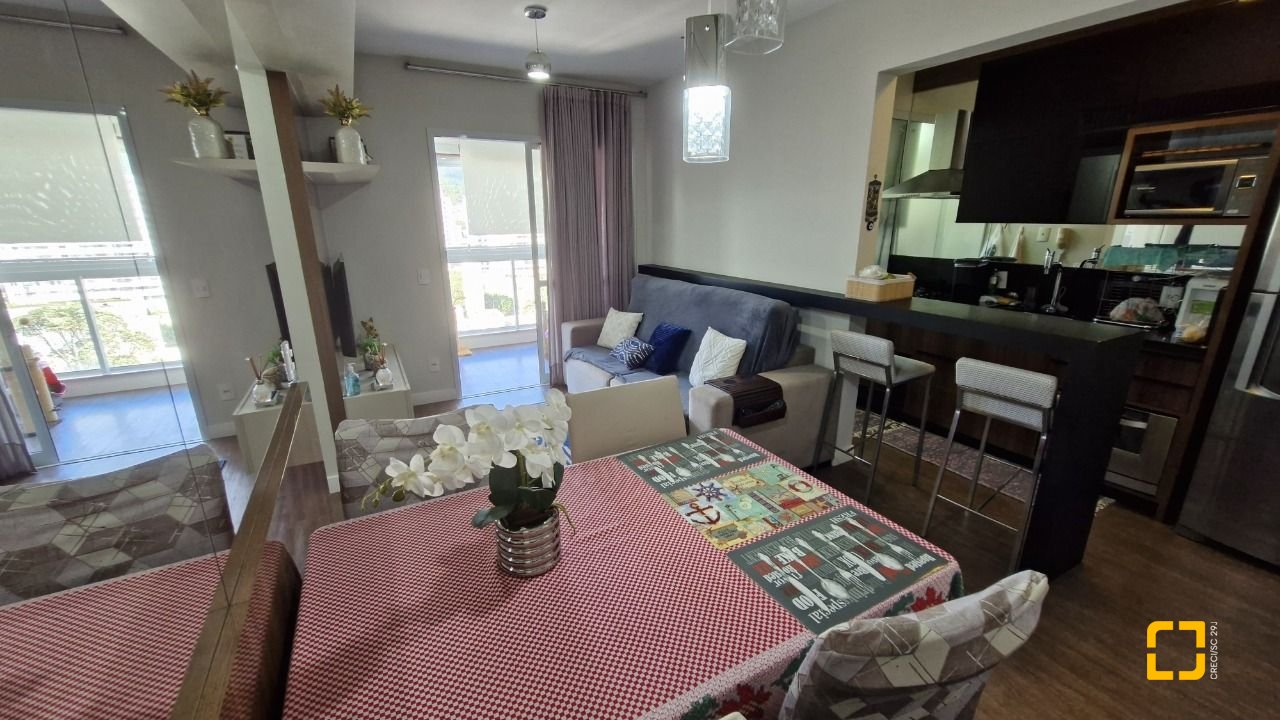 Apartamento com 65m², 3 quartos (sendo 1 suíte), 1 garagem, no bairro Itacorubi em Florianópolis