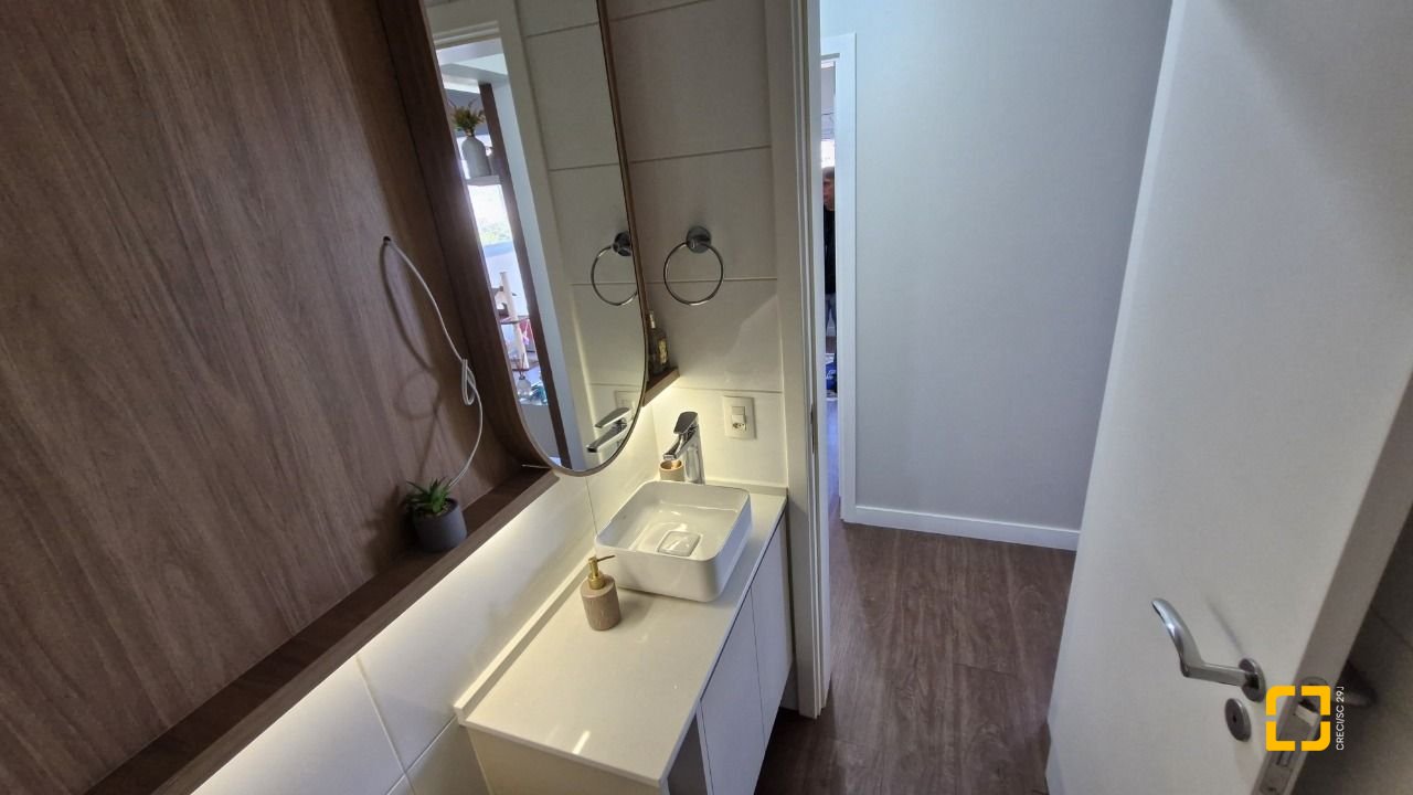 Apartamento com 65m², 3 quartos (sendo 1 suíte), 1 garagem, no bairro Itacorubi em Florianópolis