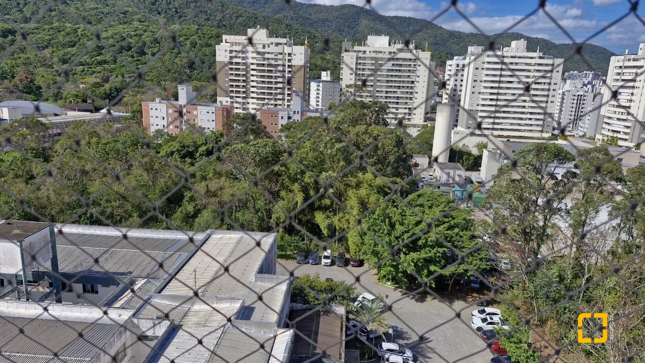 Apartamento com 65m², 3 quartos (sendo 1 suíte), 1 garagem, no bairro Itacorubi em Florianópolis