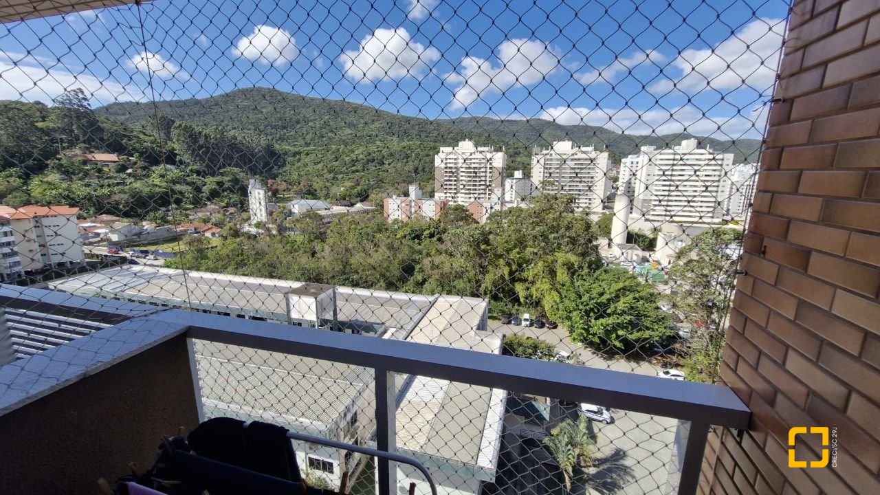 Apartamento com 65m², 3 quartos (sendo 1 suíte), 1 garagem, no bairro Itacorubi em Florianópolis