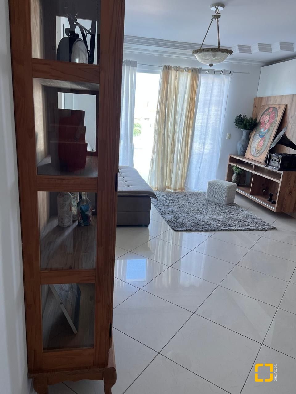 Cobertura com 170m², 3 quartos (sendo 1 suíte), 2 garagens, no bairro Ingleses em Florianópolis