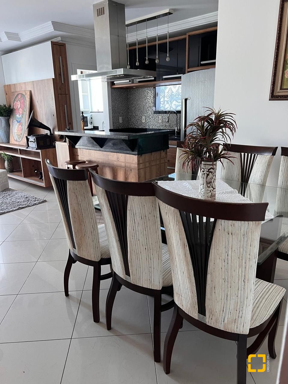 Cobertura com 170m², 3 quartos (sendo 1 suíte), 2 garagens, no bairro Ingleses em Florianópolis