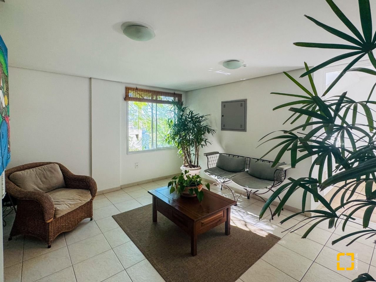 Apartamento com 145m², 4 quartos (sendo 1 suíte), 3 garagens, no bairro Lagoa da Conceição em Florianópolis