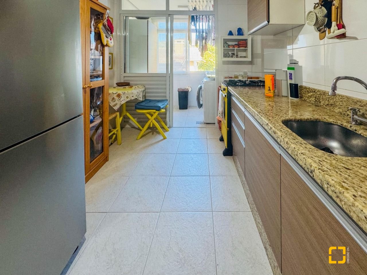 Apartamento com 145m², 4 quartos (sendo 1 suíte), 3 garagens, no bairro Lagoa da Conceição em Florianópolis